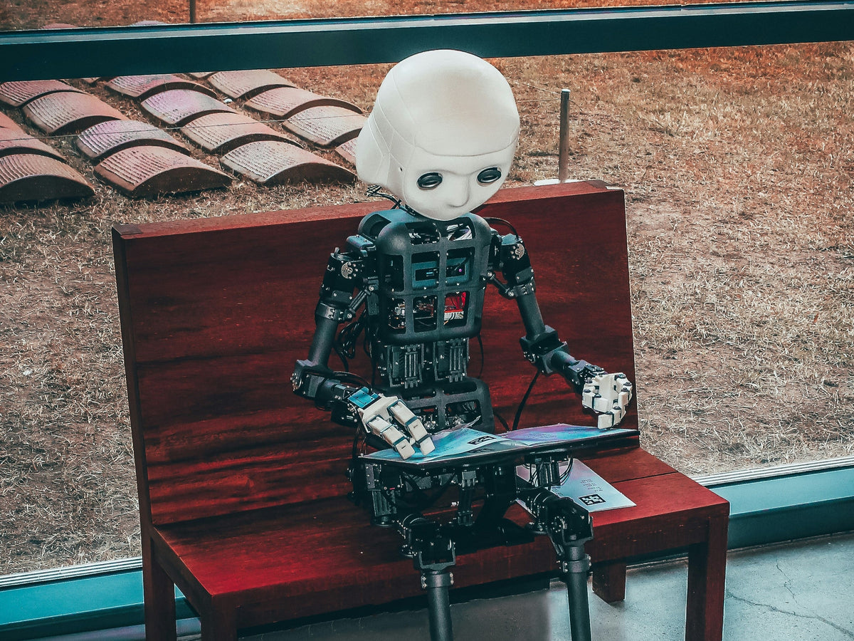 Do Executive Resume Writers Use AI?