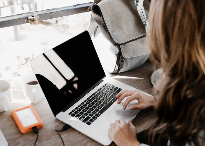 How To List Online Courses on Resume & 5 Reasons You Should