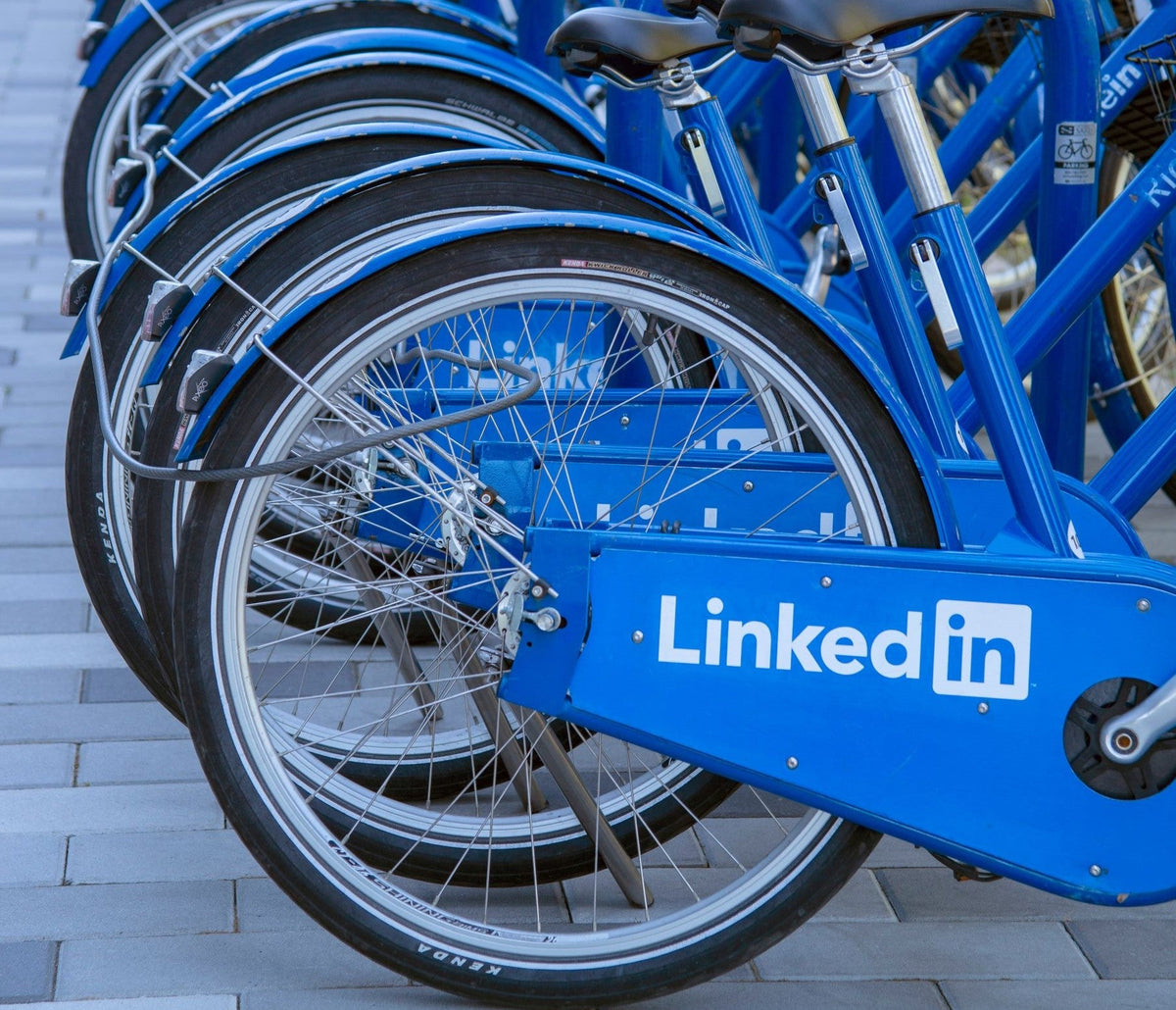 How to Write a Standout LinkedIn Headline
