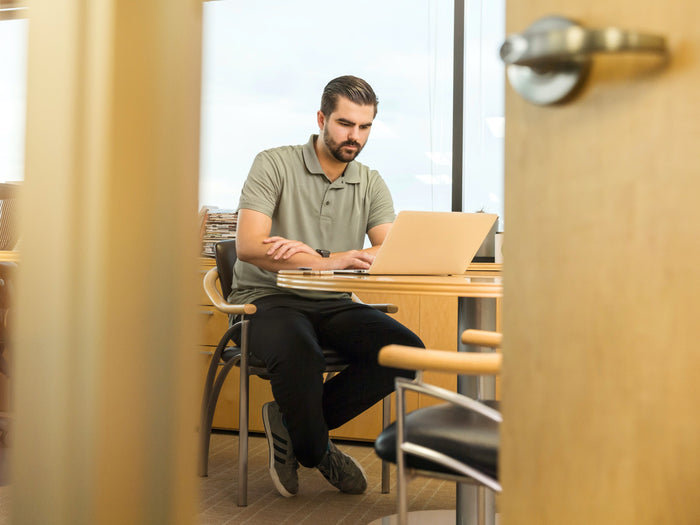 Should I upload my resume to LinkedIn? [LinkedIn Series]
